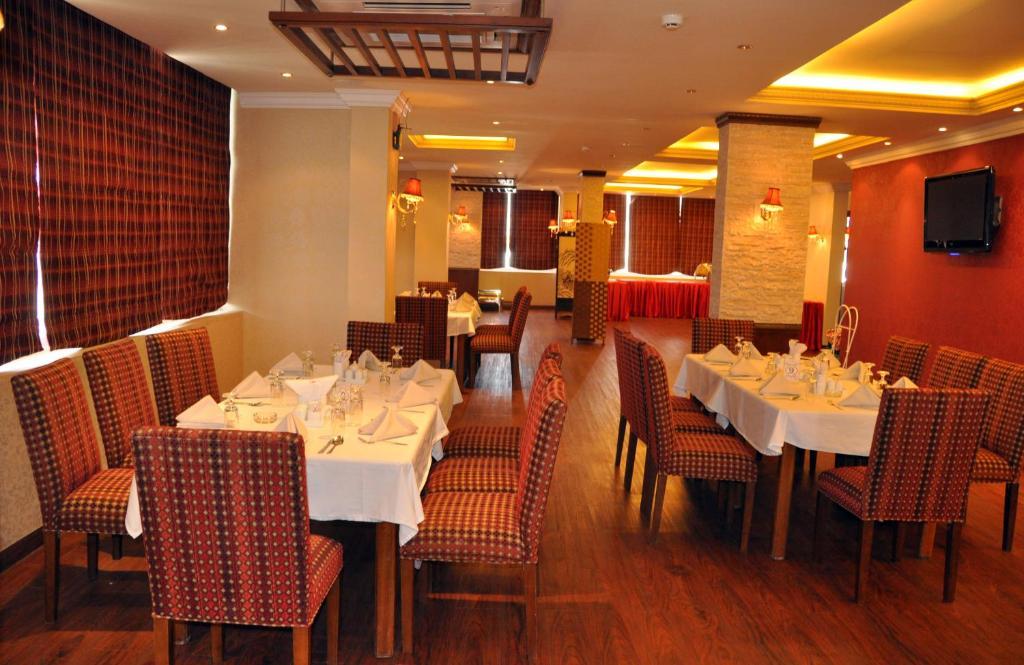 Al Higgi Hotel Янбу Экстерьер фото