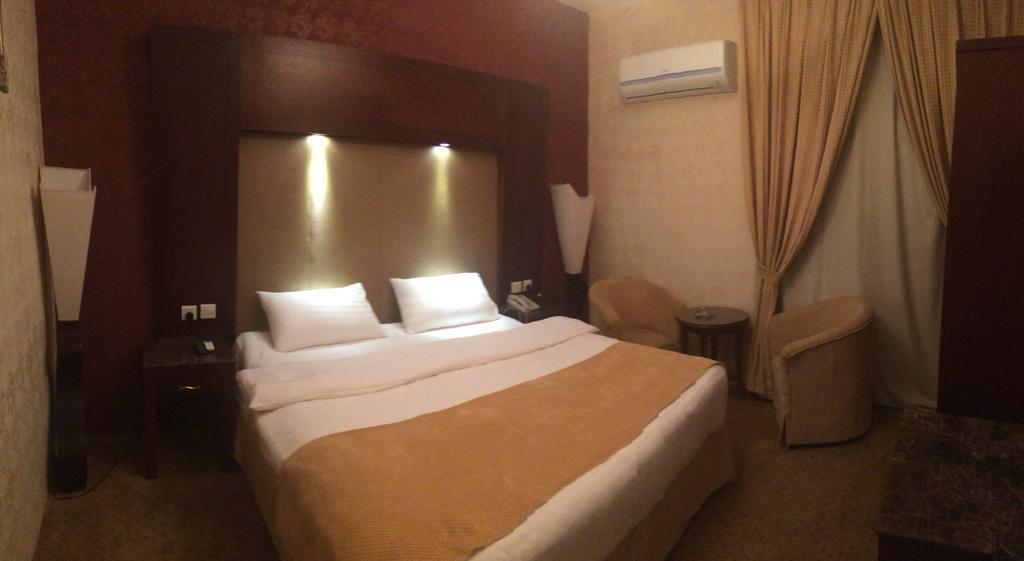 Al Higgi Hotel Янбу Экстерьер фото