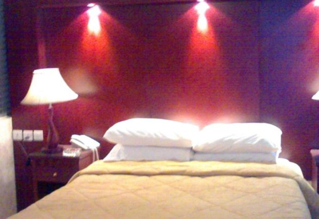 Al Higgi Hotel Янбу Номер фото